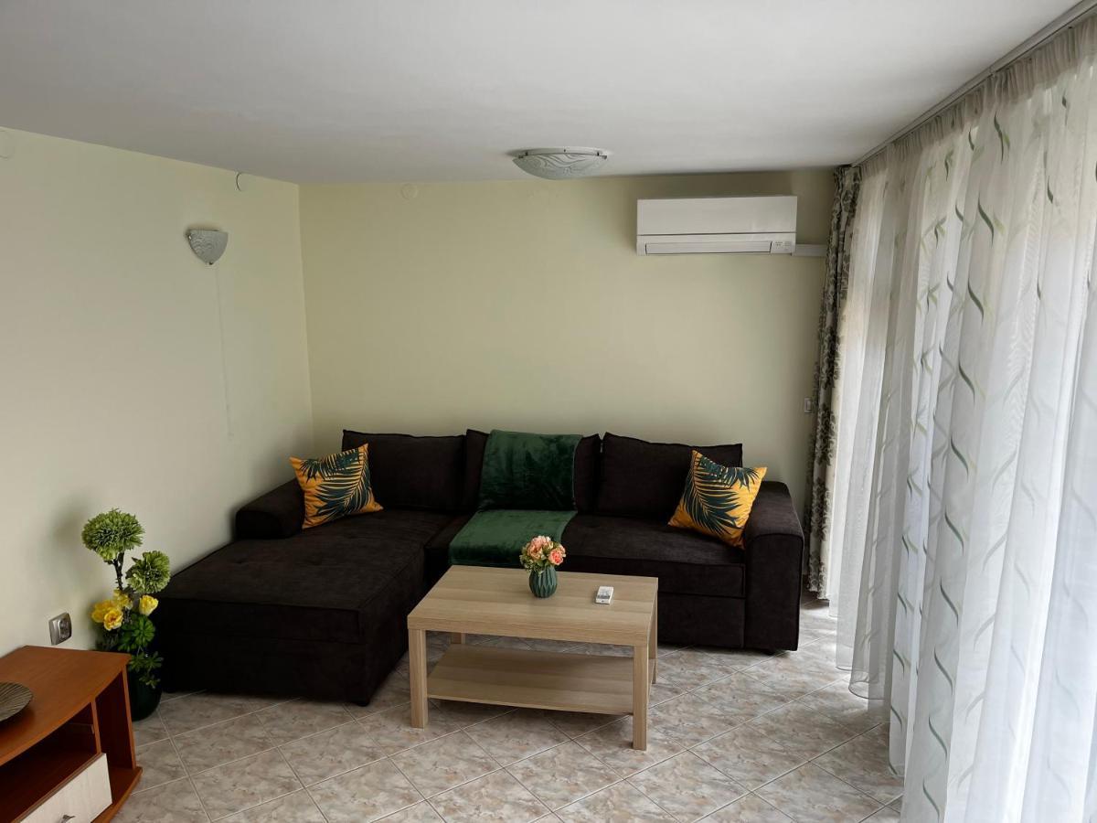 Green Central Apartment Várna Kültér fotó